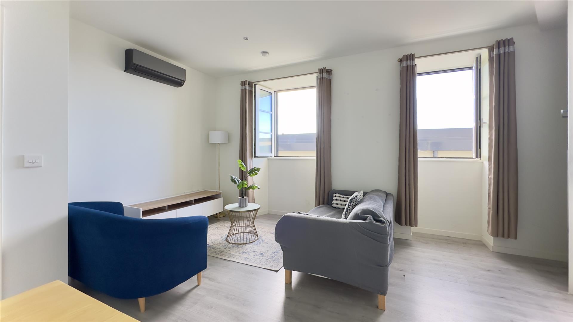 Image of Apartment - 1 Bedrooms - 1 Bathrooms for Rental in Sylvian Suites-Gibraltar, Image 4